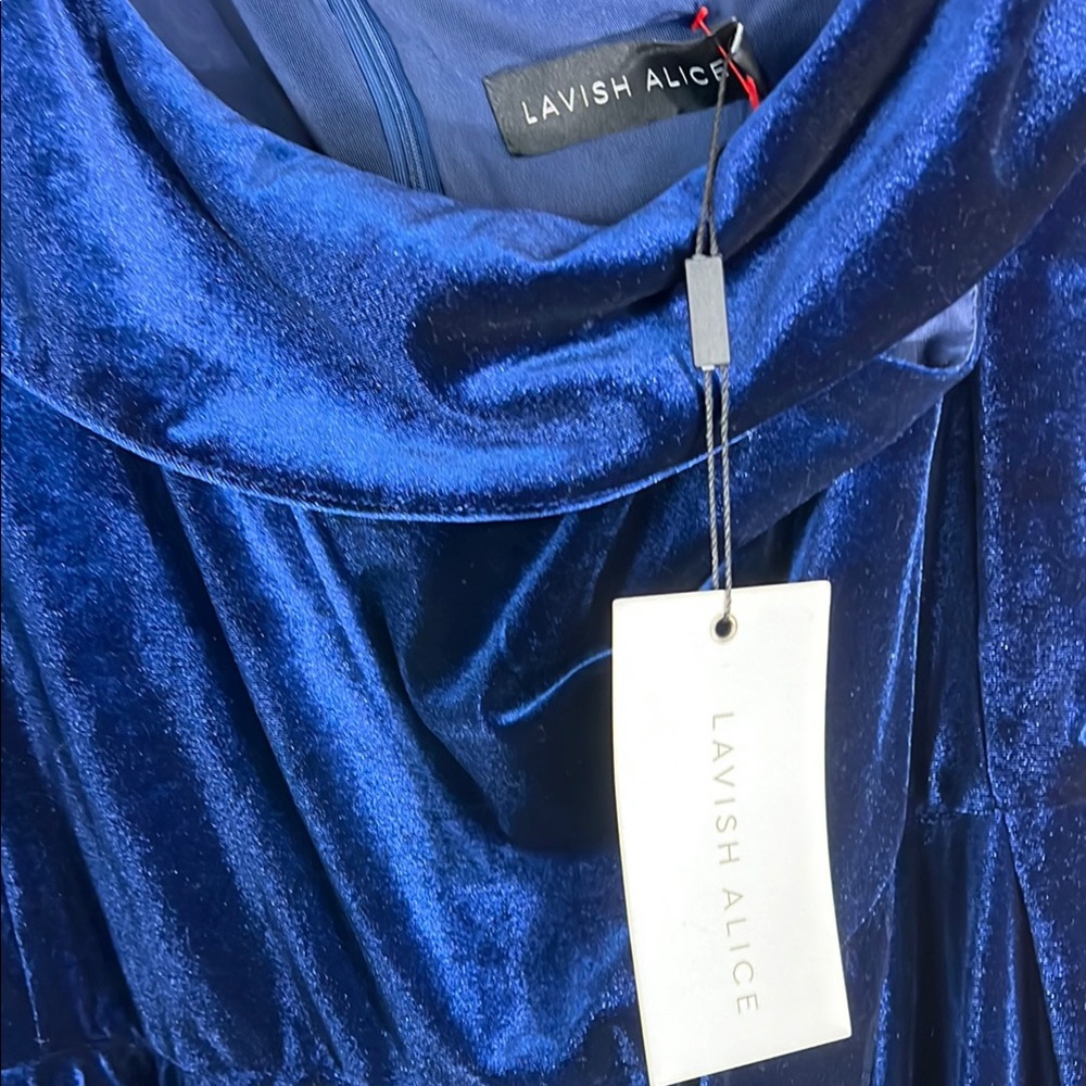 Lavish Alice Navy Blue One-Shoulder Cocktail Dress - Picture 8 of 10
